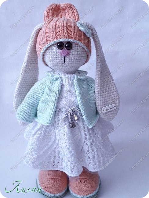 Игрушка крючком, 34см. Одежда вязанная, хлопок, вискоза. (фото 1)
