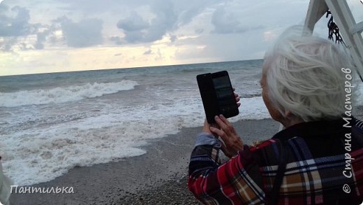 Только и могли сидеть у моря и фотографировать... (фото 6)