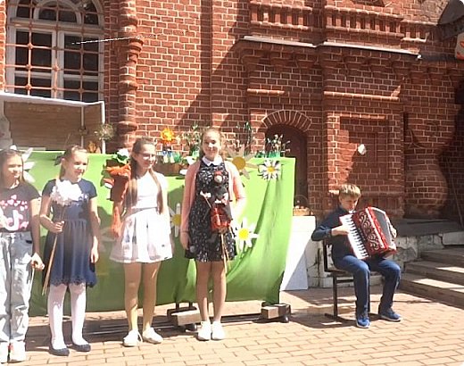 Вот они, наши актёры кукловоды. (фото 17)