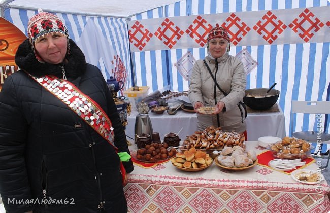 и гостеприимство
ОЙ и опять эти чудесные шапочки с монистами и тканый бисер. (фото 40)