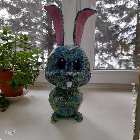 Зайцы (готовимся к новому году) и белый медведь (фото 2)