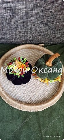 Уже несколько лет подряд осенью,я делаю тыквы.В позапрошлом были бетонные https://podjem-tal.ru/node/1220647.В прошлом были такие https://podjem-tal.ru/node/1232835.А в этом решила сделать маленькие.