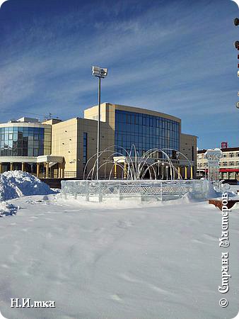    Одно из любимых мест культурного отдыха сургутян  -  филармония - современное здание с удобными посадочными местами, хорошей акустикой. Перед отъездом мы посмотрели там спектакль «Унесённые Голливудом». (фото 43)