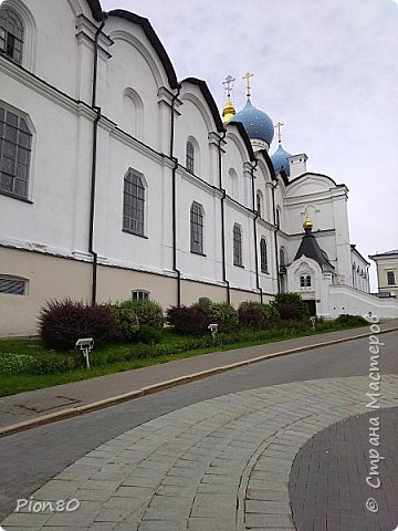 Благовещенский собор. Заходили внутрь
 Он конечно впечатляет! 
А в мечеть Буш Халиф мы не зашли, просто не хватило уже сил.  (фото 4)