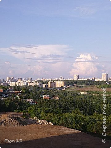 Вид из окна. В Чебоксарах так же все строится. Жизнь кипит. (фото 32)