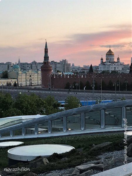 С ВДНХ через парк Зарядье возвращаюсь в гостиницу (по дороге снова заблудившись) (фото 51)