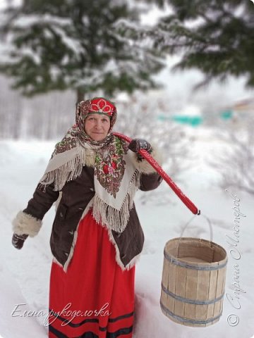 Не могу не поделиться с вами своим горем.
12 октября ушла из жизни наша любимая мамочка. Самый добрый, заботливый и отзывчивый человек.
Не болела, не лежала... До последней минуты ничего не предвещало беды.Причину смерти мамы не установили.
Умерла у меня на руках буквально за пару минут.
В чём причина пока для нас загадка.
Всё лето работала в огороде, ездила на велосипеде.
До сих пор не могу поверить что теперь мы с братом самые старшие в семье.
Маме было всего 67 лет.
Родственников у нас почти нет, а те что есть и живут не в нашем городе и, как говорится, "пятое колесо в телеге". Она ещё как-то с ними общалась, а мы их видели пару раз в своей жизни...
За то все наши друзья и друзья моих детей были для неё как родные. Всем была готова помочь и морально и материально. (фото 2)