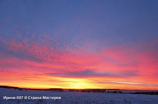 Эти фото рассвета сделала по дороге в собор из окна машины. Конечно, фото не передаёт всю красоту... (фото 1)