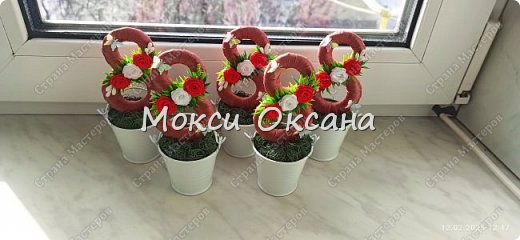 Здравствуйте жители Страны Мастеров.Хочу показать свои восьмерочки,немного другого размера.И декора.Мк основы мое,есть здесь на сайте