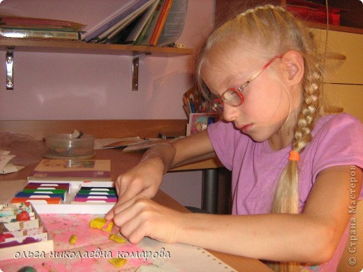 Чебурашку нашли в ящике с апельсинами. Ящик сделаю жёлтого цвета. (фото 5)