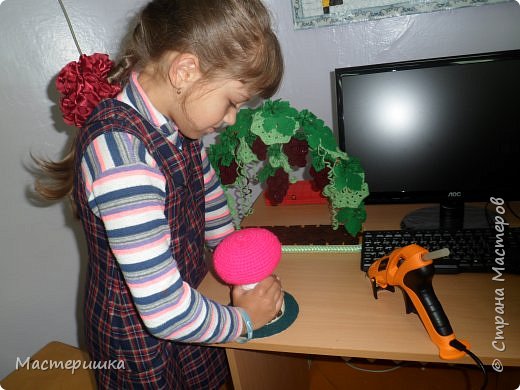 А как известно, гриб тоже дом для червячков, гусениц и мух. (фото 5)