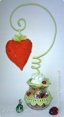 Доброе время суток всем жителям СМ!!!!  Я не могу сказать что в моей работе есть сюрприз, но я думаю изюминка присутствует))))  (фото 1)