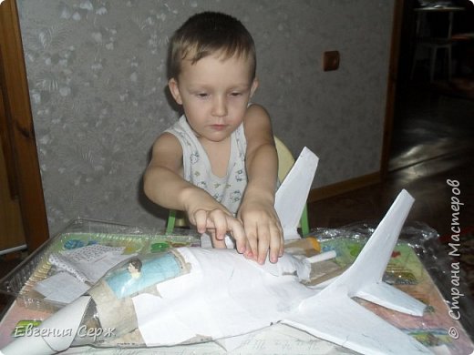 главный помошник в технике папье-маше 4 летний внук Смольяков Артём (фото 5)