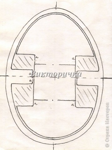 Этот шаблон я расчертила исходя из размера половинки листа А4.
На нём хорошо видно устройство внутренней, подвижной  части открытки.
Контур, который является прослойкой между наружными деталями. Внутренний стержень, который будет виден только средним фрагментом, т.к. его верх и низ  за счёт своей формы будут оставаться при растягивании открытки внутри. (фото 5)