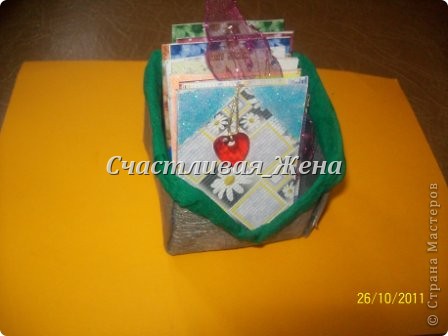 а тут креповой бумагой, в жизни коробочка немного похожа на кофточку (фото 6)
