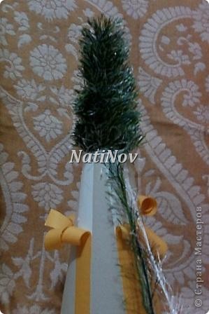 Двух сторонний скотч открываем по мере обматывания, чтобы нитки не прилипали. (фото 8)